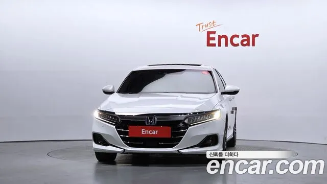 Honda Accord — Фото автомобиля 3