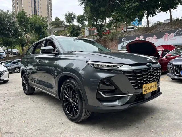 Changan CS75 — Фото автомобиля 3