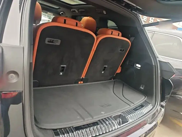 Li Auto L8 — Фото автомобиля 18