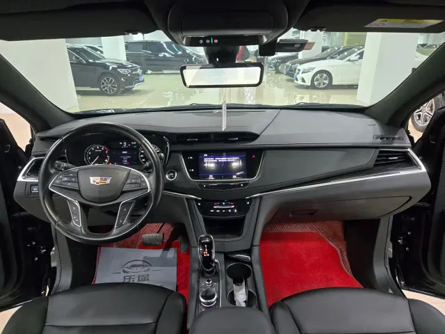 Cadillac XT5 — Фото автомобиля 5