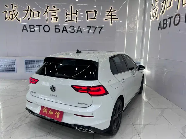 Volkswagen Golf — Фото автомобиля 6