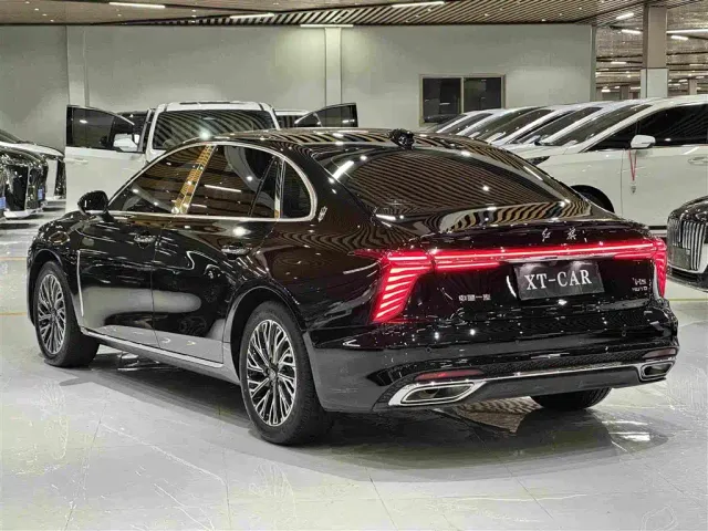 Hongqi H5 — Фото автомобиля 6