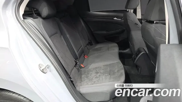 Volkswagen Golf Golf 8 поколение 2.0 TDI Prestige — Фото автомобиля 9