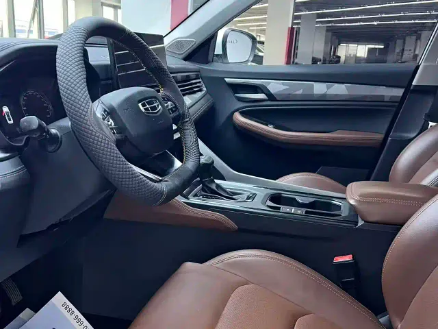 Geely Vision X6 — Фото автомобиля 9