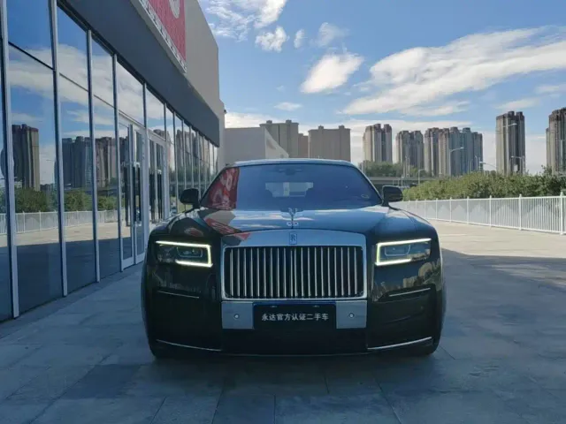 Rolls-Royce Ghost — Фото автомобиля 2