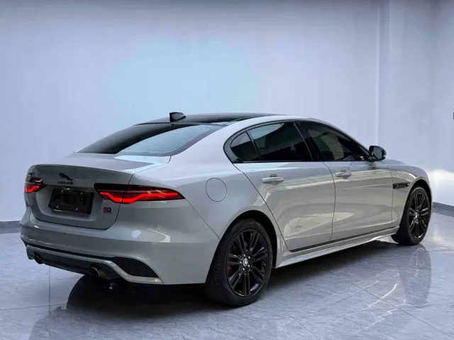 Jaguar XEL — Фото автомобиля 8