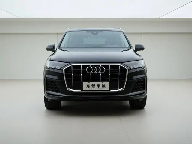 Audi Q7 — Фото автомобиля 2