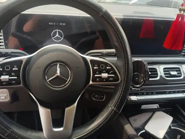 Mercedes-Benz GLE-Class — Фото автомобиля 12