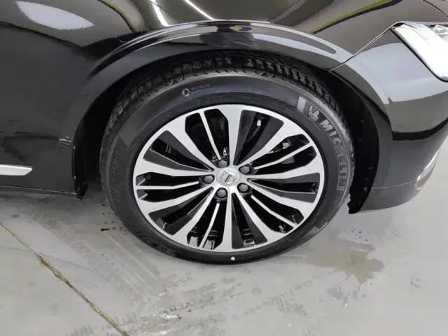 Volvo S90 — Фото автомобиля 6