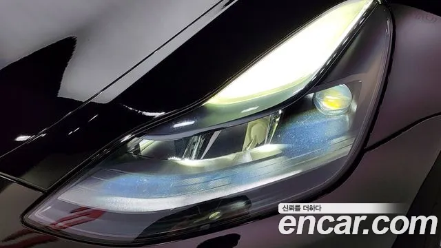 Tesla Model Y — Фото автомобиля 7