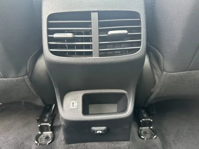 Kia Seltos — Фото автомобиля 23