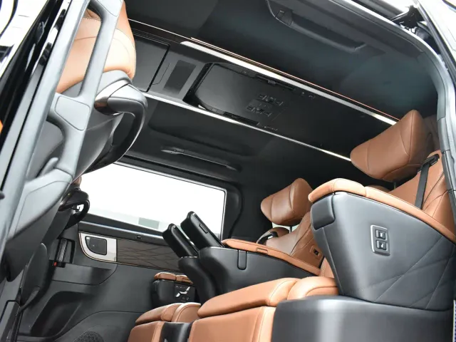 Toyota Alphard — Фото автомобиля 20