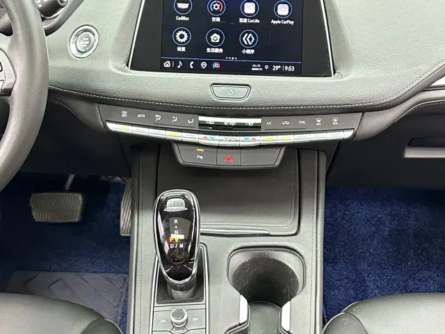 Cadillac XT4 — Фото автомобиля 14