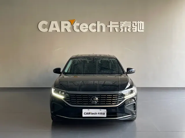 Volkswagen Passat — Фото автомобиля 2