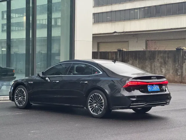Audi Audi A7L 2024 45 TFSI Luxury — Фото автомобиля 9