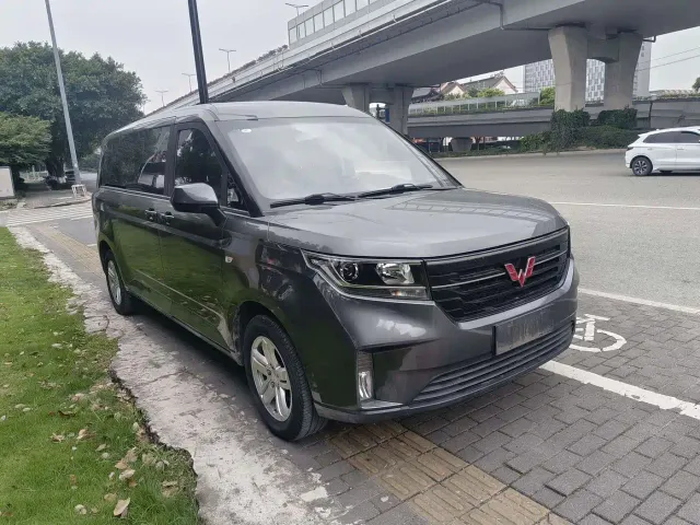 Wuling Zhengcheng — Фото автомобиля 2
