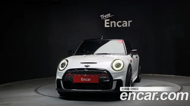 Mini Cooper Convertible — Фото автомобиля 3