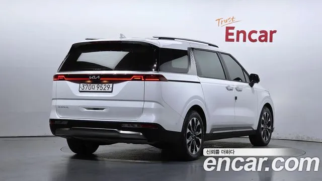 Kia Carnival 4th Gen — Фото автомобиля 2