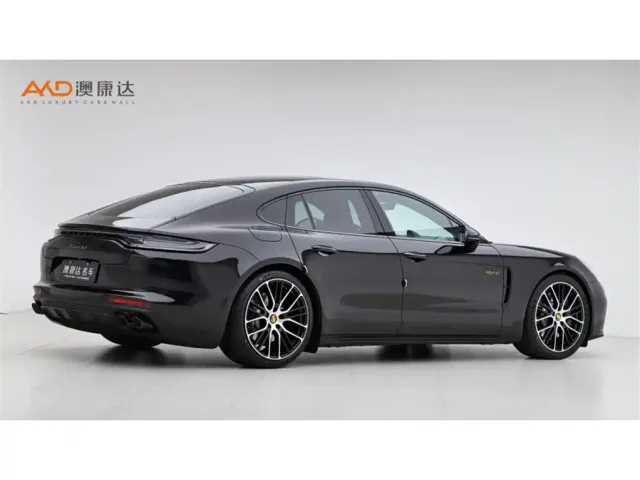 Porsche Panamera — Фото автомобиля 3