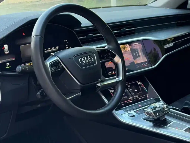 Audi A7L — Фото автомобиля 7