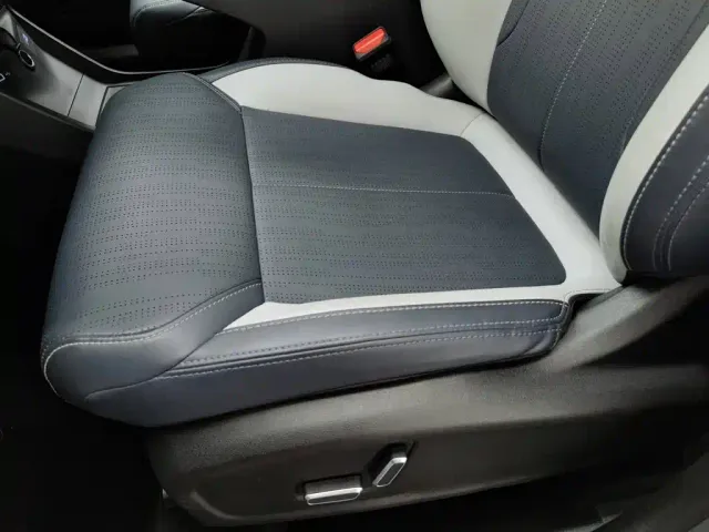 Geely Boyue L — Фото автомобиля 20