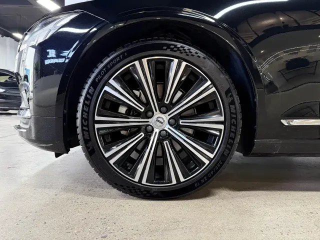 Volvo S90 — Фото автомобиля 26