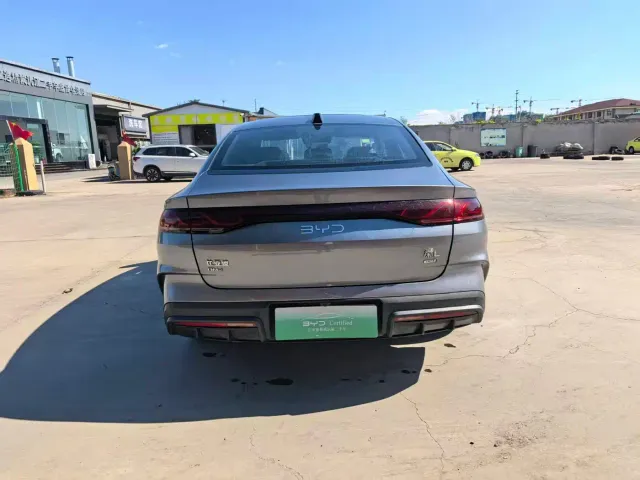 BYD Qin L — Фото автомобиля 8