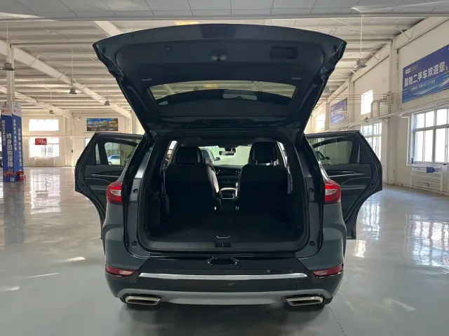 Buick Enclave — Фото автомобиля 16