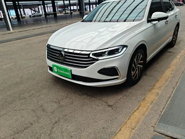 Volkswagen Lavida — Фото автомобиля 23