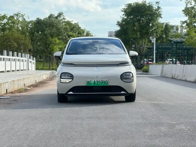Baojun Cloud — Фото автомобиля 2