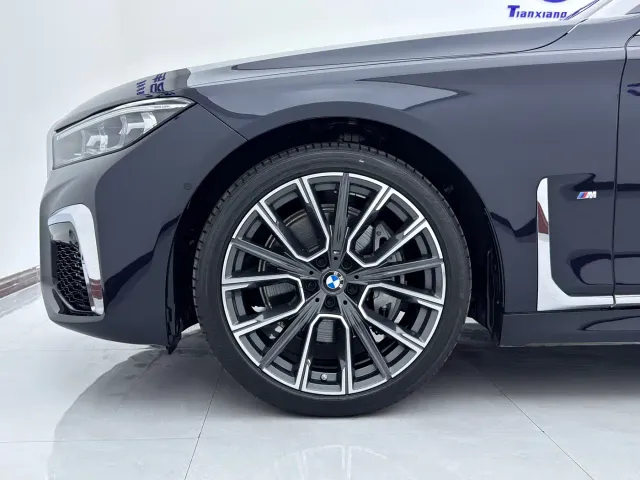 BMW 7 Series — Фото автомобиля 16