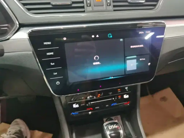 Skoda Superb — Фото автомобиля 12