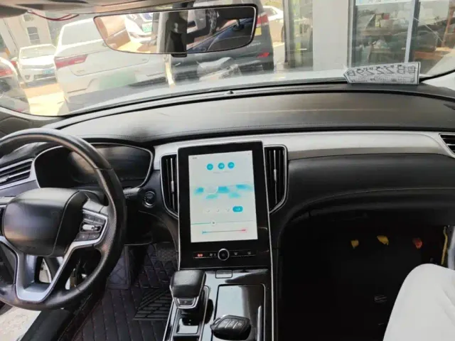 Roewe i6 MAX EV — Фото автомобиля 9