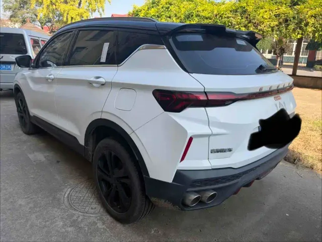 Geely Binyue — Фото автомобиля 3