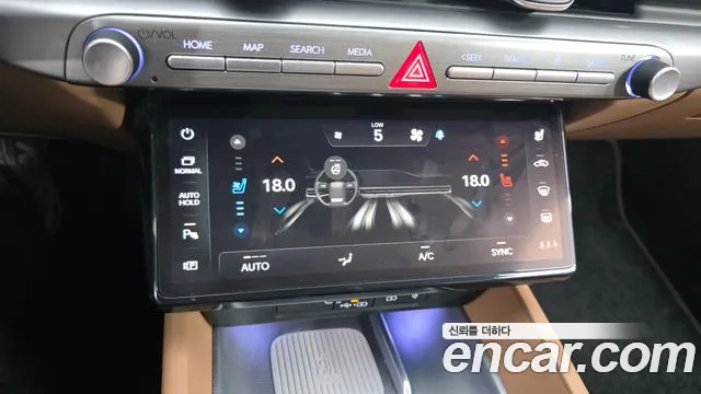 Hyundai Grandeur Grandeur (GN7) 2.5 Бензин 2WD — Фото автомобиля 17