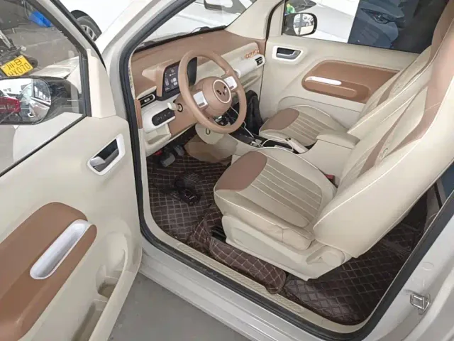 Wuling Hongguang Mini EV — Фото автомобиля 15