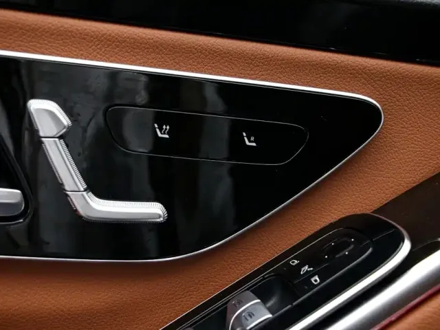 Mercedes-Benz S-Class — Фото автомобиля 13