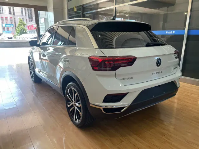 Volkswagen T-Roc — Фото автомобиля 8