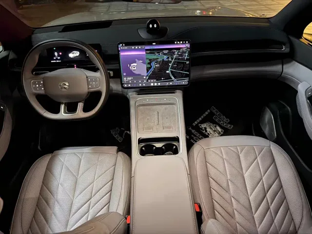 Nio EC6 — Фото автомобиля 5