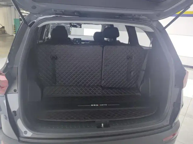 Hyundai Custo — Фото автомобиля 4