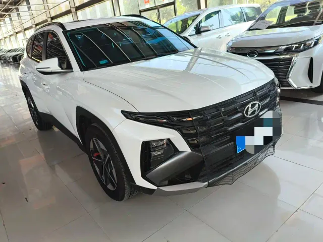 Hyundai Tucson — Фото автомобиля 3