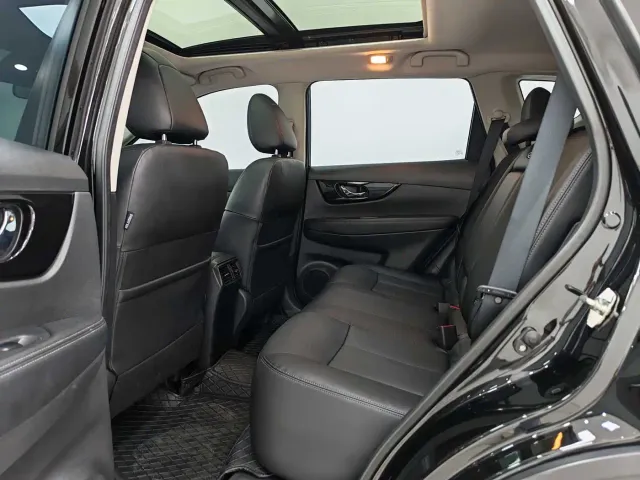 Nissan X-Trail — Фото автомобиля 7