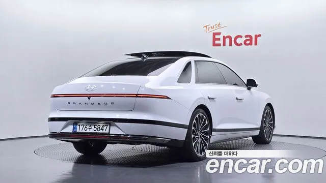 Hyundai Grandeur GN7 — Фото автомобиля 2