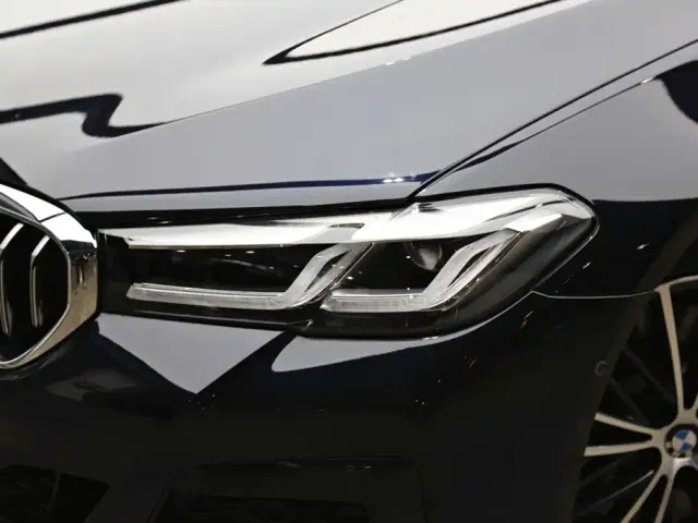 BMW 5 Series — Фото автомобиля 24