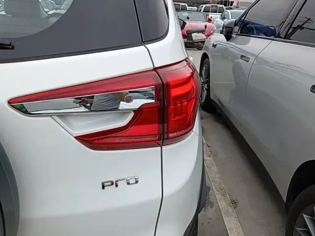 BYD Yuan Pro — Фото автомобиля 7
