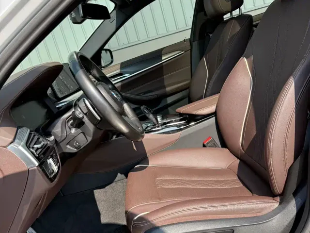 BMW 5 Series — Фото автомобиля 6