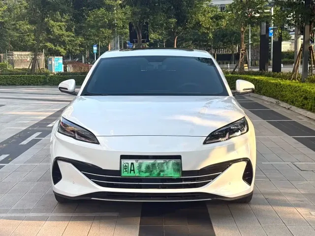 Фотография автомобиля — BYD Seal 06