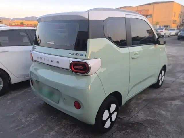 Wuling Hongguang Mini EV — Фото автомобиля 6