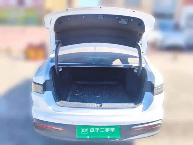 BYD Seal 05 DM-i — Фото автомобиля 15