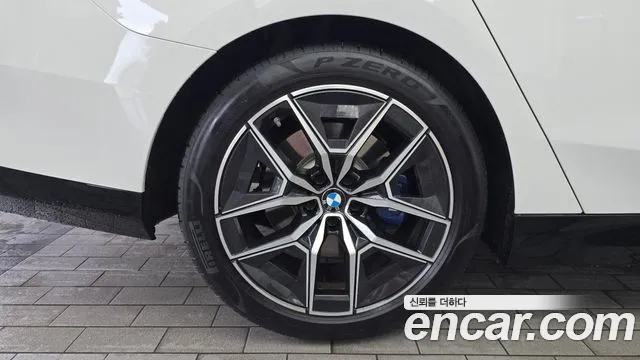 BMW 5-Series — Фото автомобиля 5
